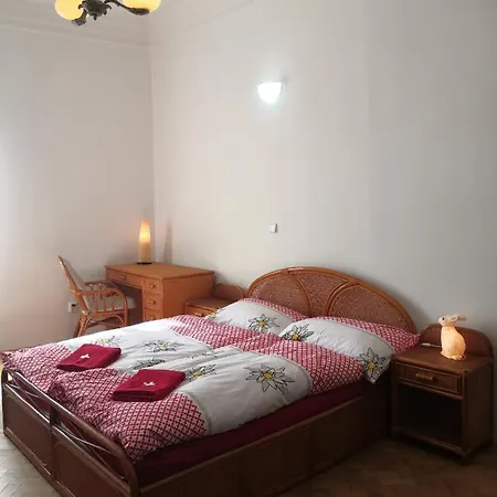 Swiss House Apartamento *